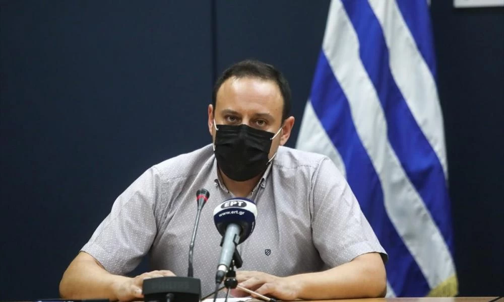 Μαγιορκίνης: Δεν αποκλείεται 3η δόση...για όλους-Το ανανεωμένο εμβόλιο της Pfizer